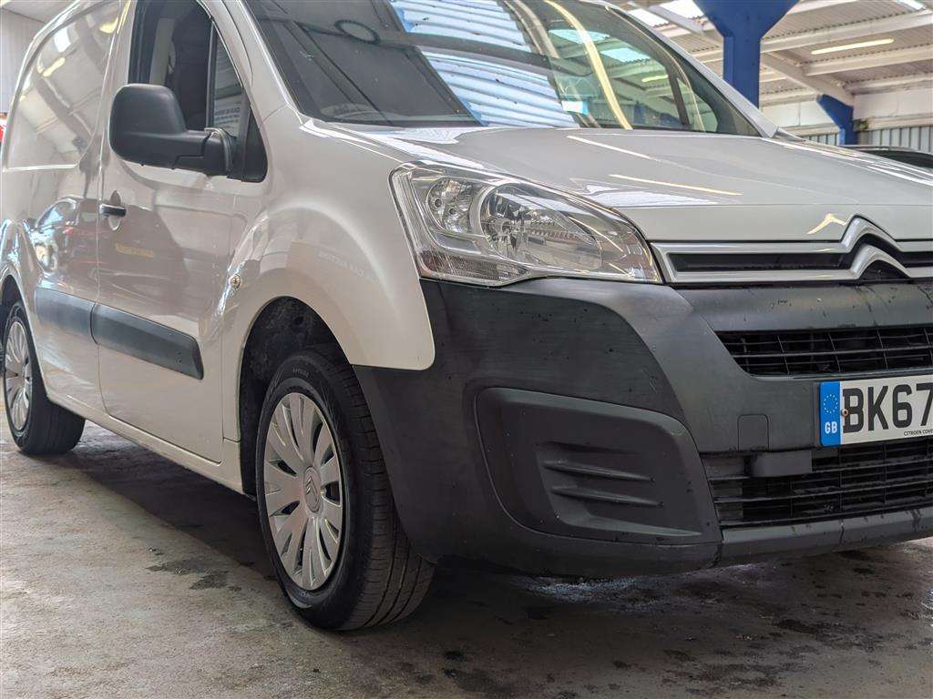 <p>2017 CITROEN BERLINGO 625 EN-PRISE BLU</p>