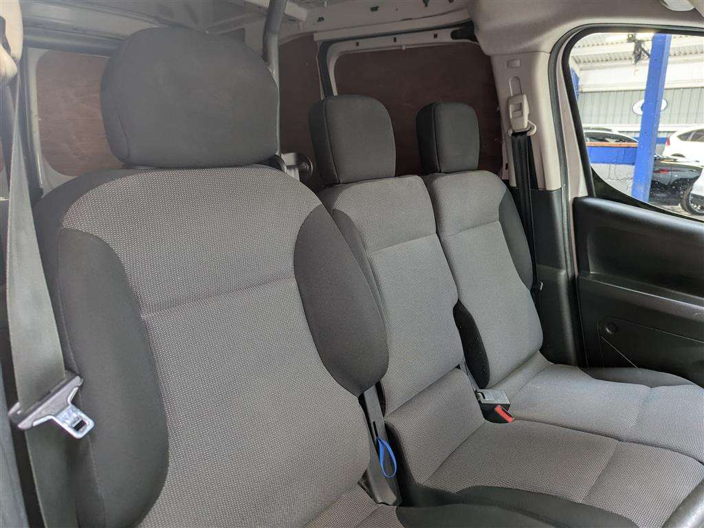 <p>2017 CITROEN BERLINGO 625 EN-PRISE BLU</p>