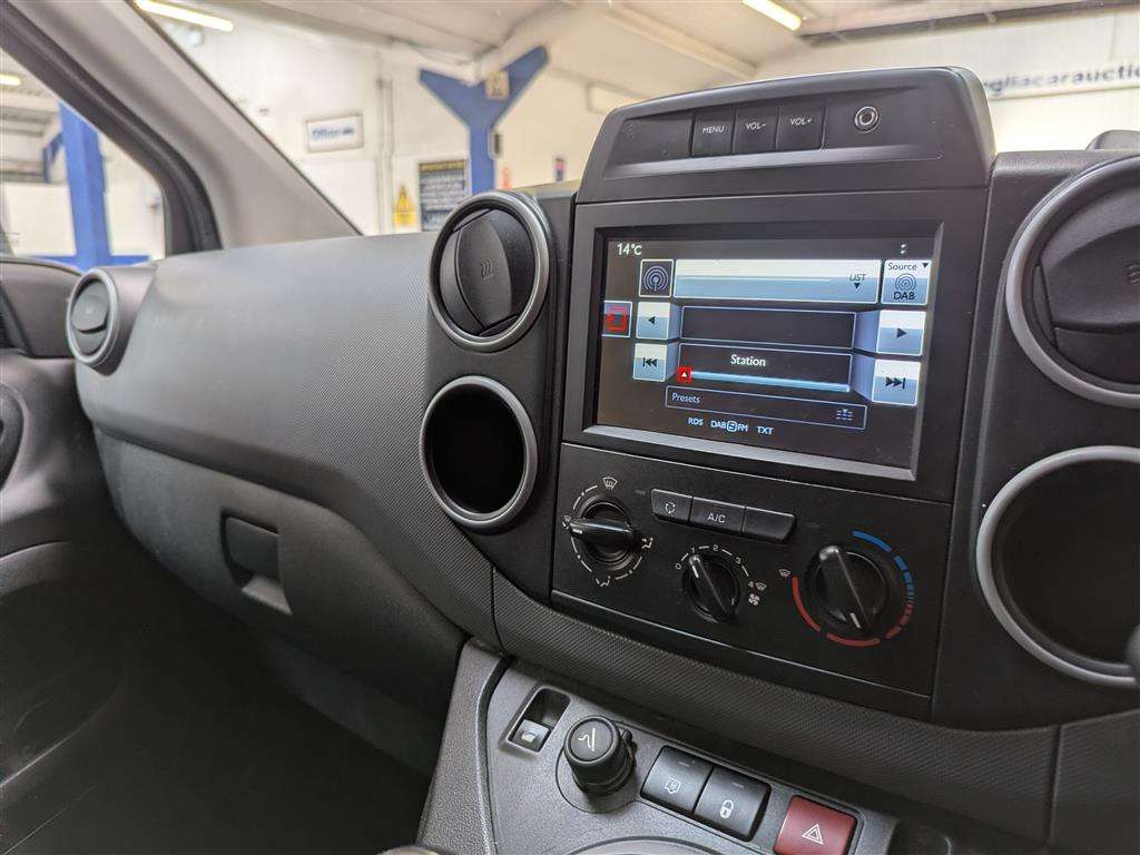 <p>2017 CITROEN BERLINGO 625 EN-PRISE BLU</p>