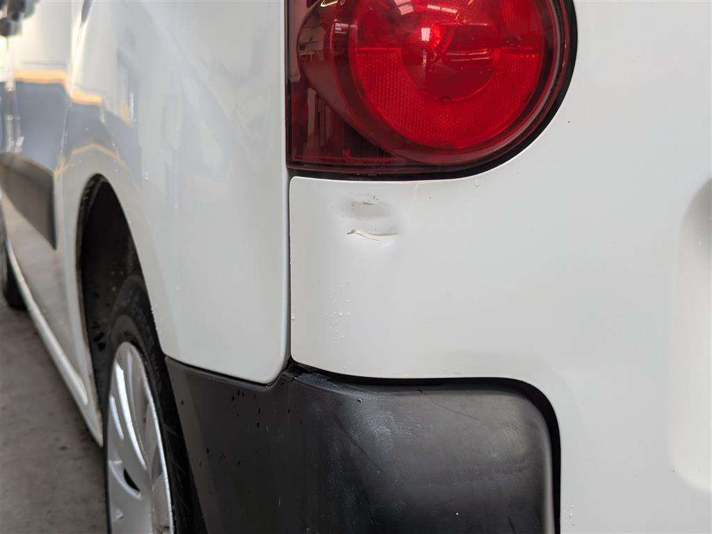 <p>2017 CITROEN BERLINGO 625 EN-PRISE BLU</p>