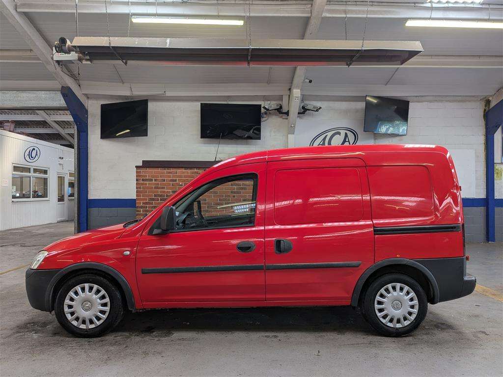 <p>2010 VAUXHALL COMBO 1700 CDTI</p>