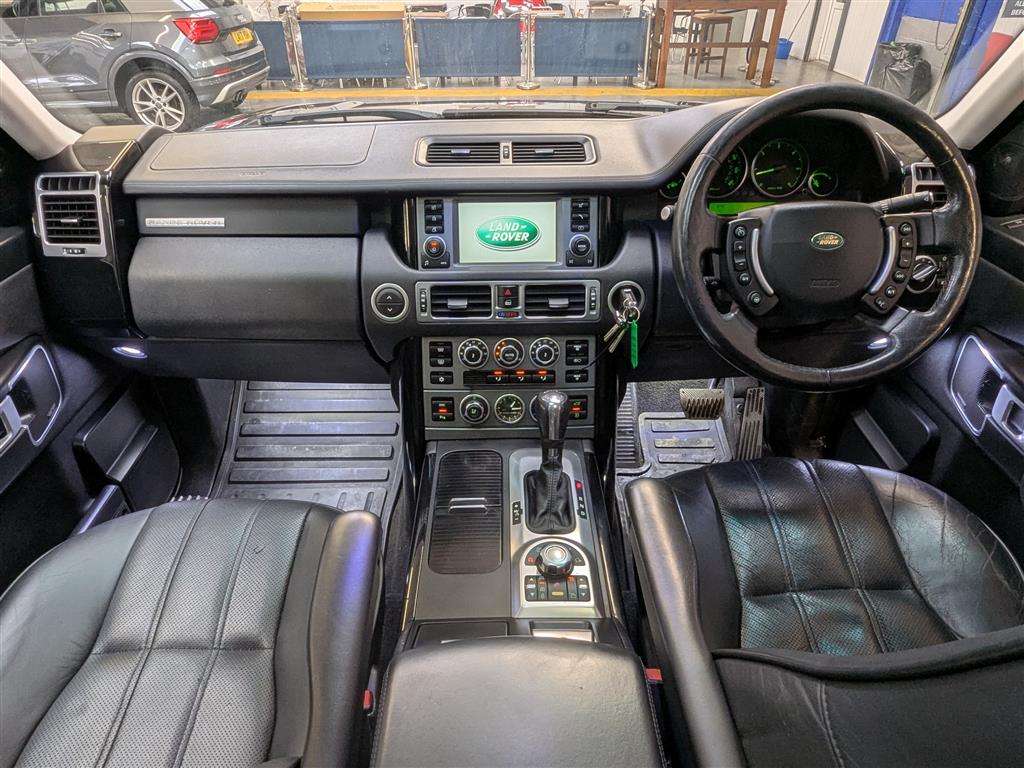<p>2007 LAND ROVER RANGE ROVER VOGUE SE A</p>
