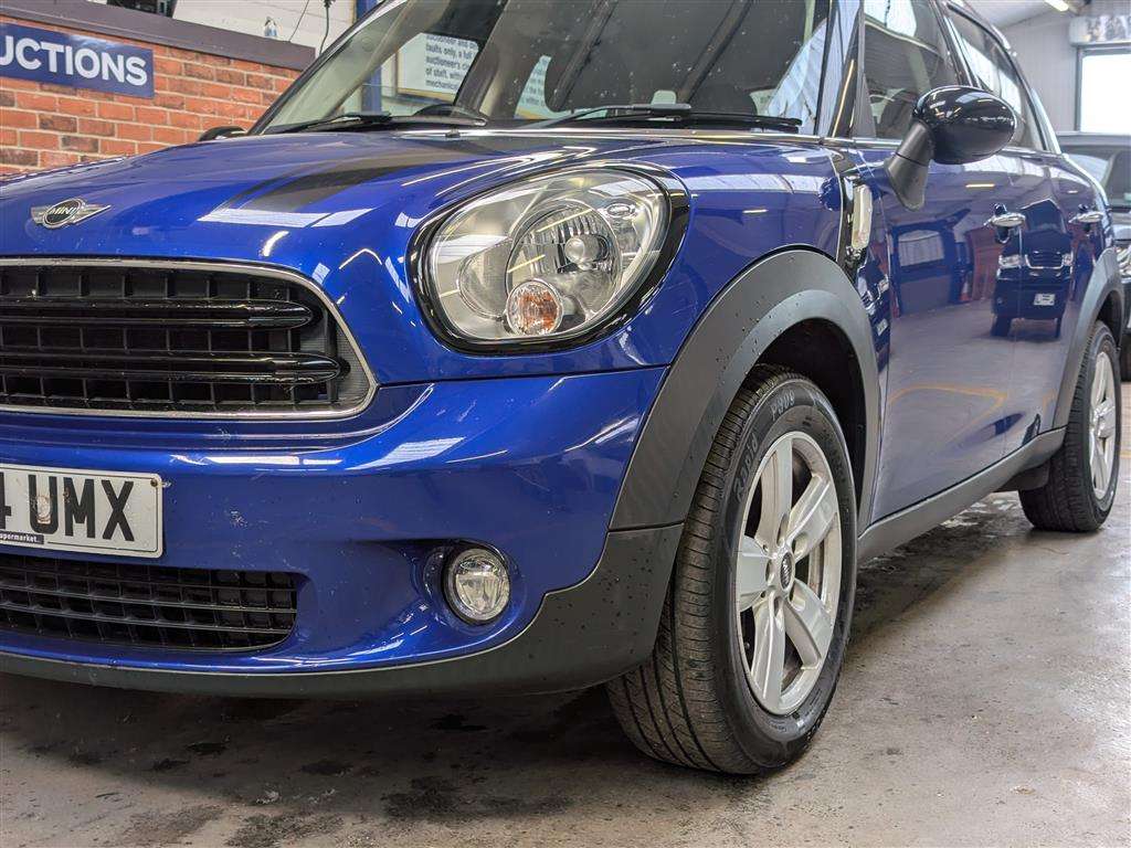 <p>2014 MINI COUNTRYMAN COOPER D</p>