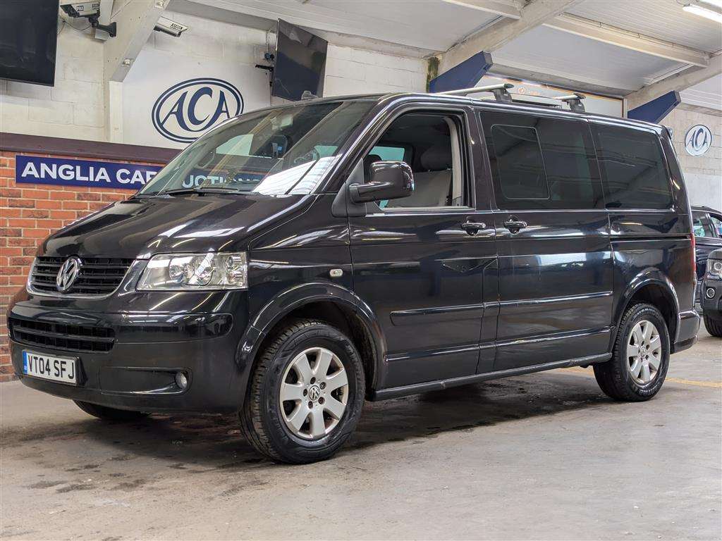 <p>2004 VOLKSWAGEN MULTIVAN Left Hand Drive.</p>
