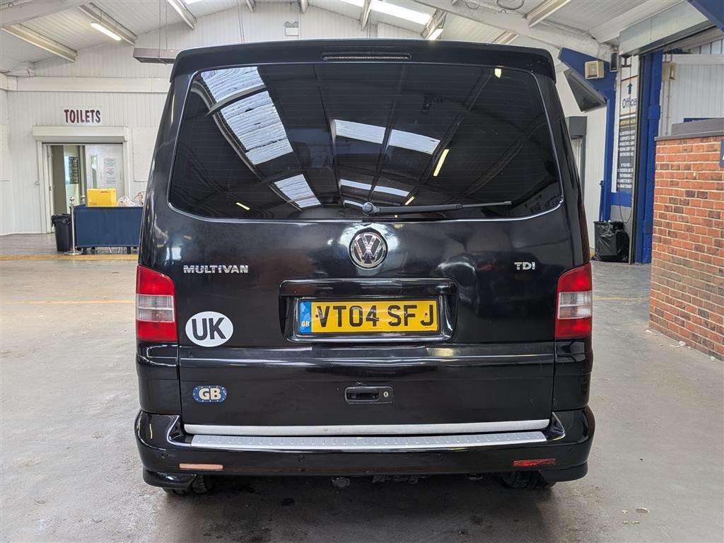 <p>2004 VOLKSWAGEN MULTIVAN Left Hand Drive.</p>