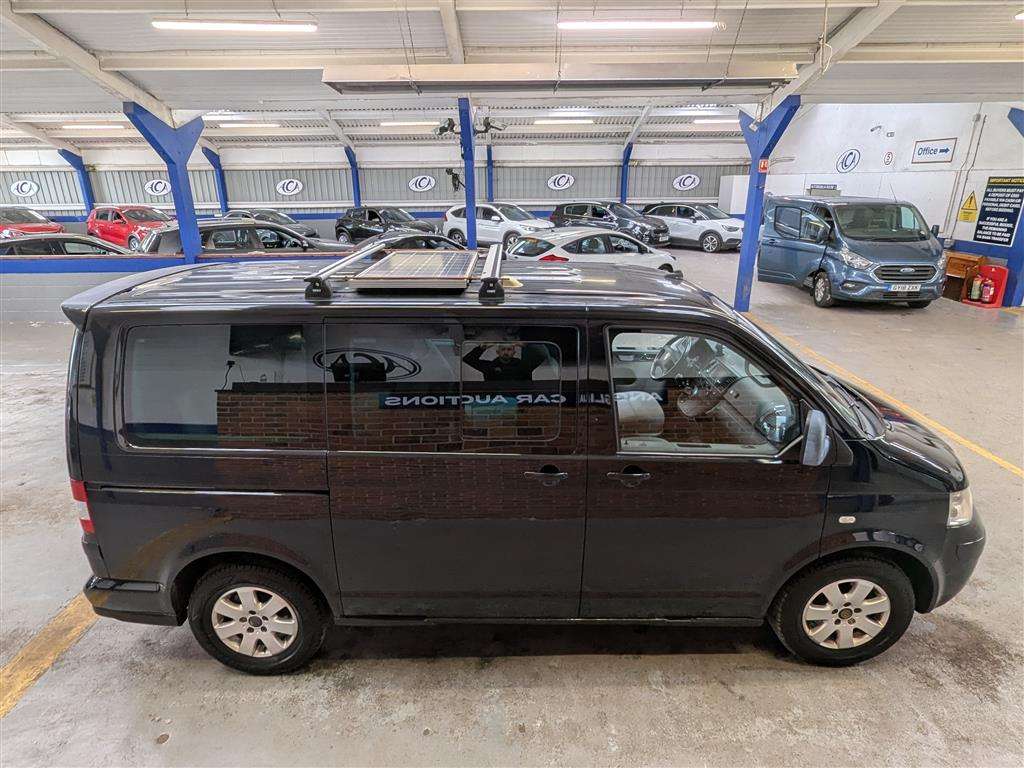 <p>2004 VOLKSWAGEN MULTIVAN Left Hand Drive.</p>