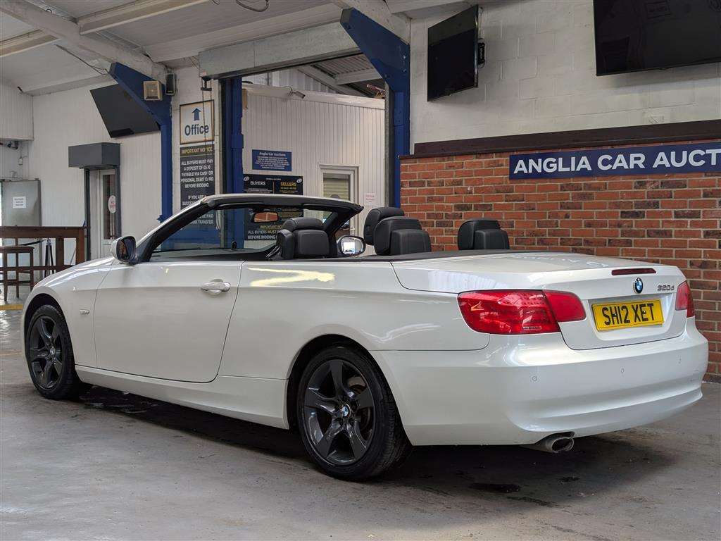 <p>2012 BMW 320D SE 181</p>