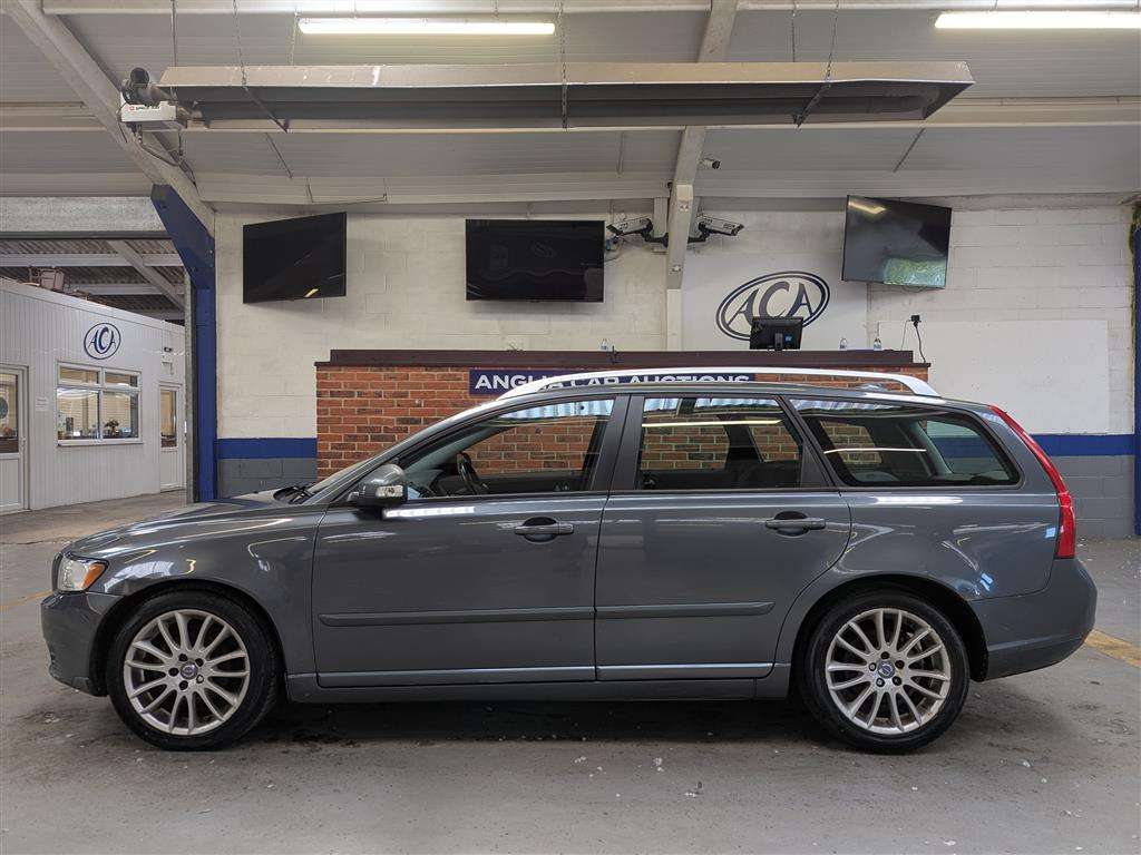 <p>2011 VOLVO V50 SE LUX DRIVE START/ST</p>