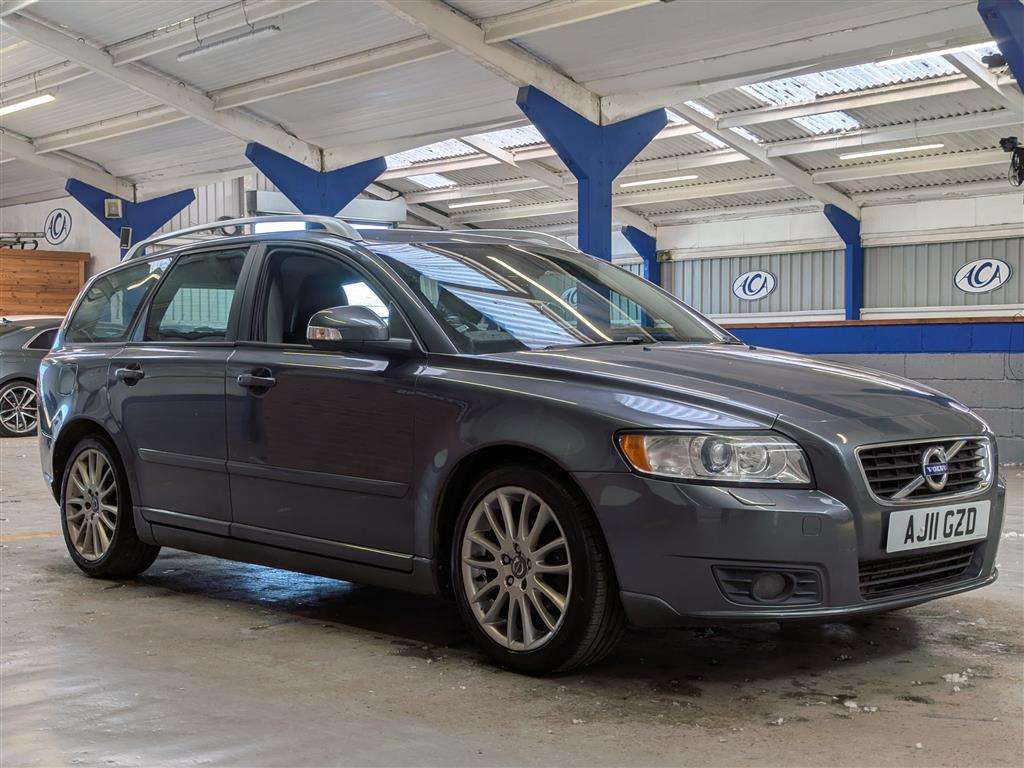 <p>2011 VOLVO V50 SE LUX DRIVE START/ST</p>