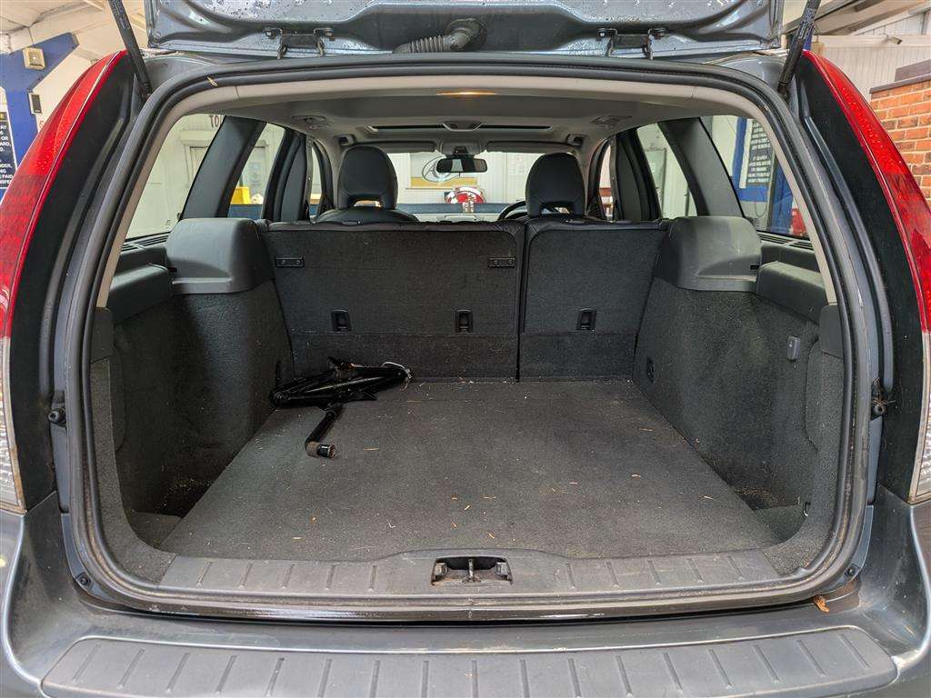 <p>2011 VOLVO V50 SE LUX DRIVE START/ST</p>