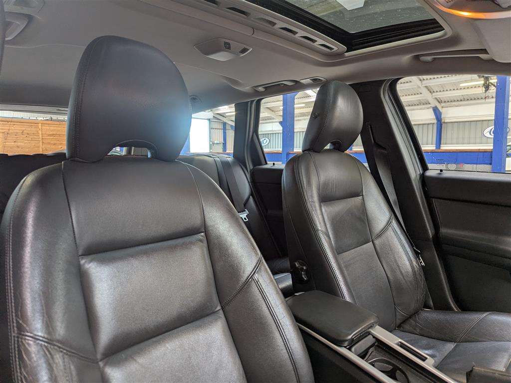 <p>2011 VOLVO V50 SE LUX DRIVE START/ST</p>