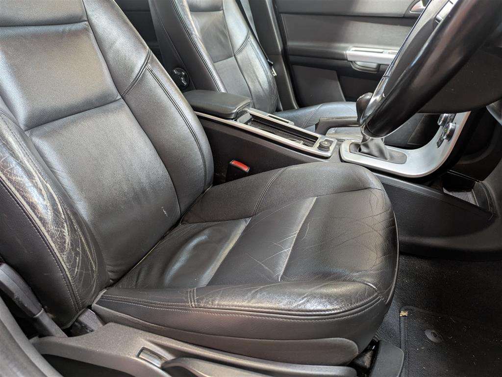 <p>2011 VOLVO V50 SE LUX DRIVE START/ST</p>