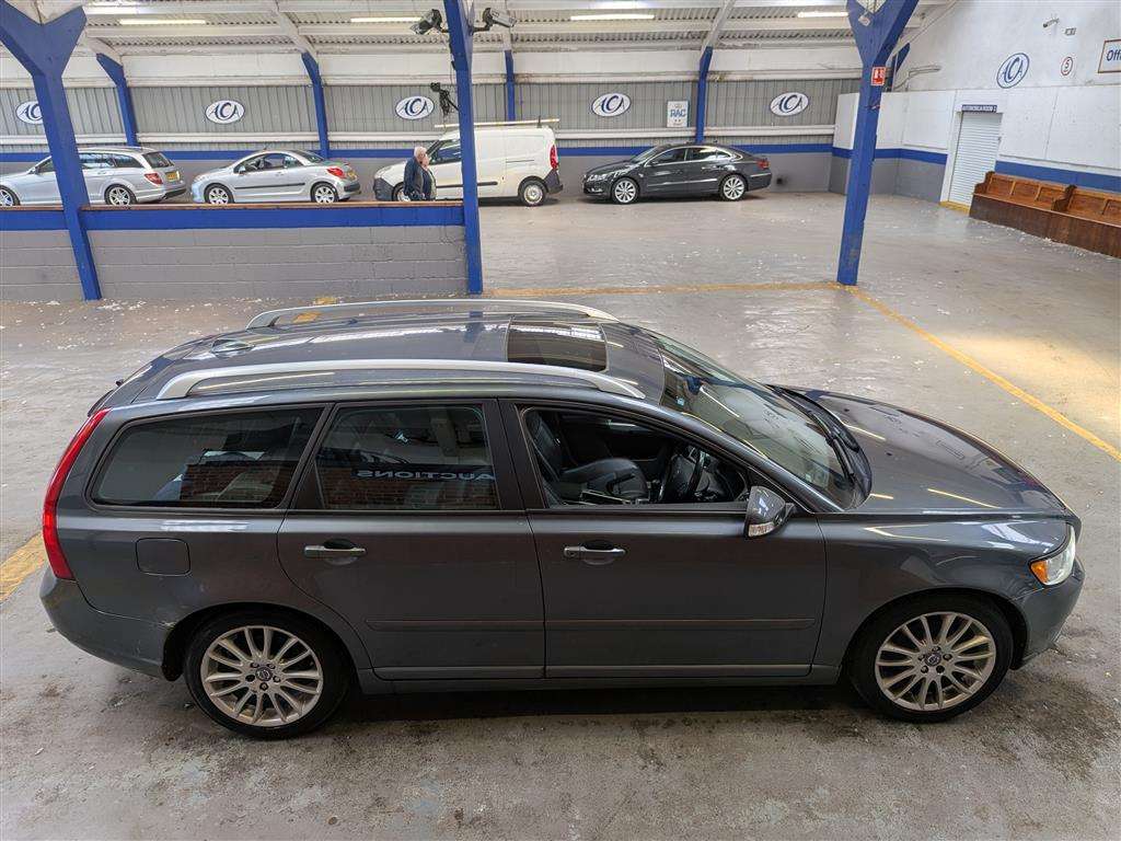 <p>2011 VOLVO V50 SE LUX DRIVE START/ST</p>