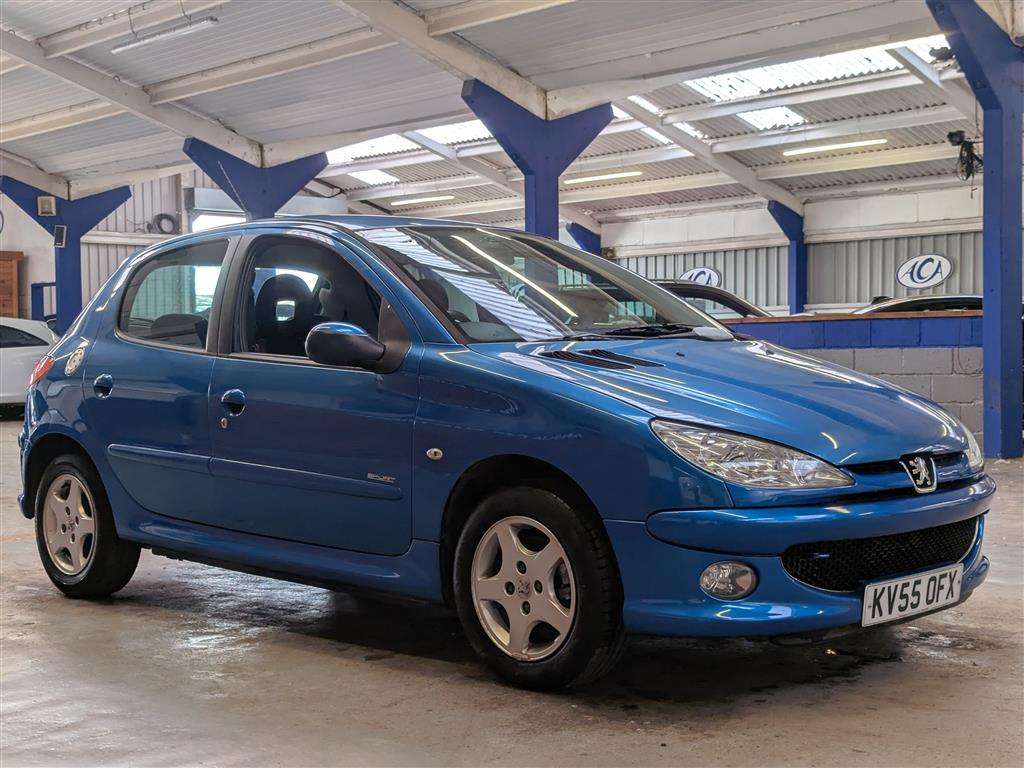 <p>2005 PEUGEOT 206 SPORT</p>