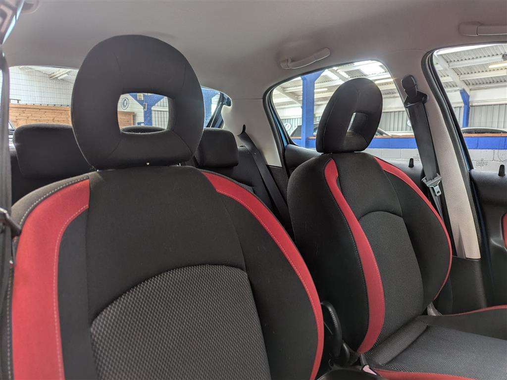 <p>2005 PEUGEOT 206 SPORT</p>