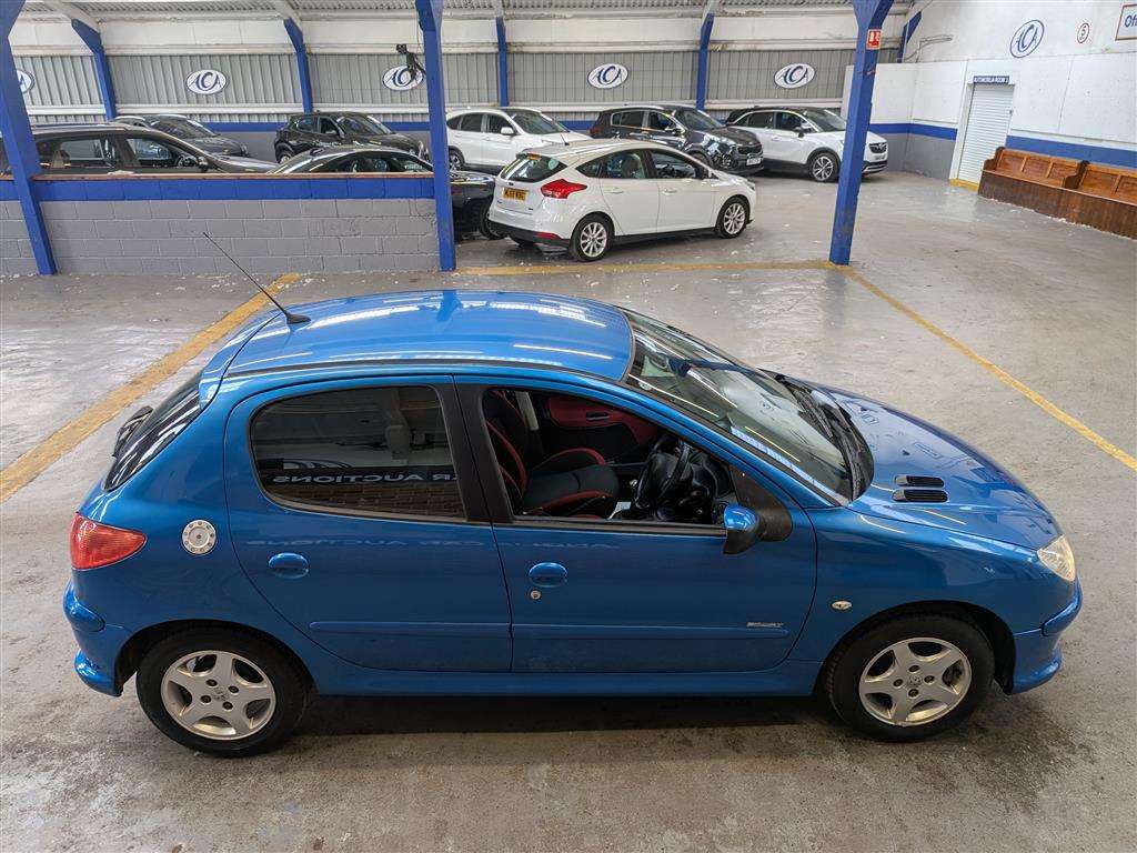 <p>2005 PEUGEOT 206 SPORT</p>