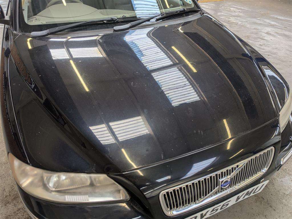 <p>2006 VOLVO V70 SE T AUTO</p>
