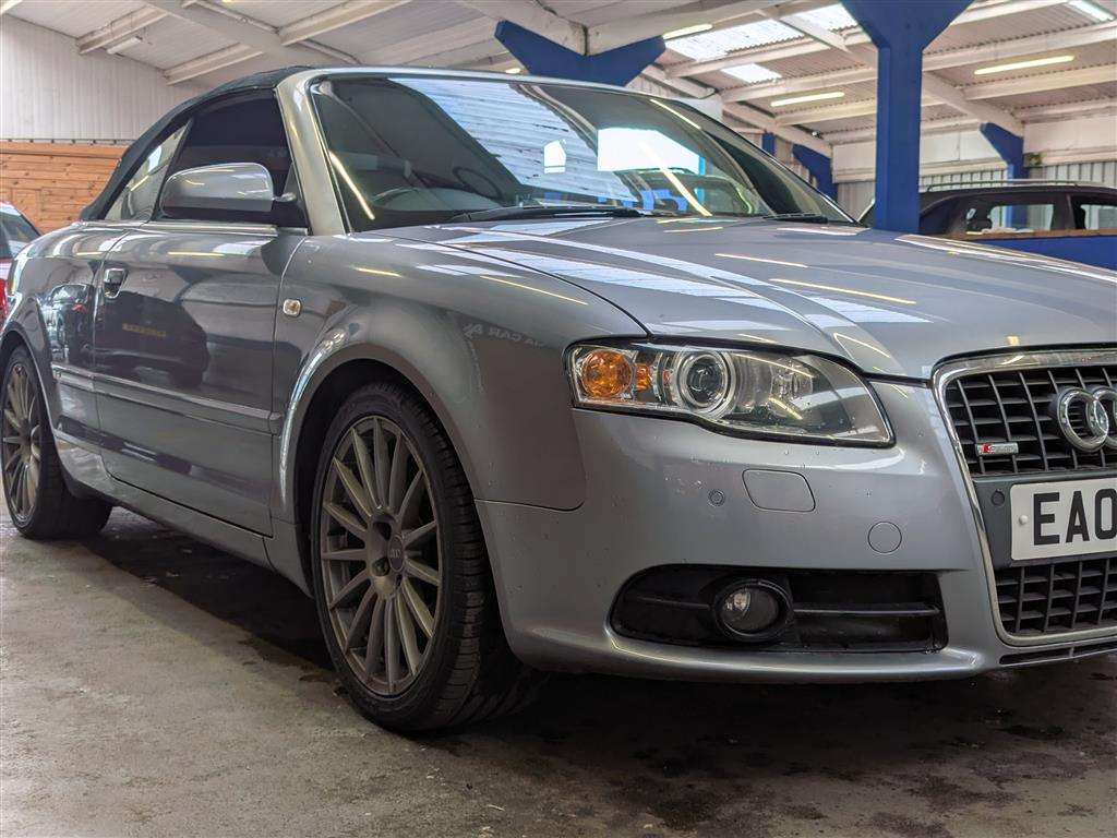 <p>2006 AUDI A4 S LINE FSI AUTO</p>