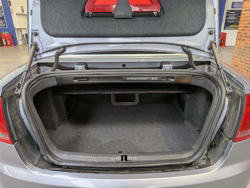 <p>2006 AUDI A4 S LINE FSI AUTO</p>