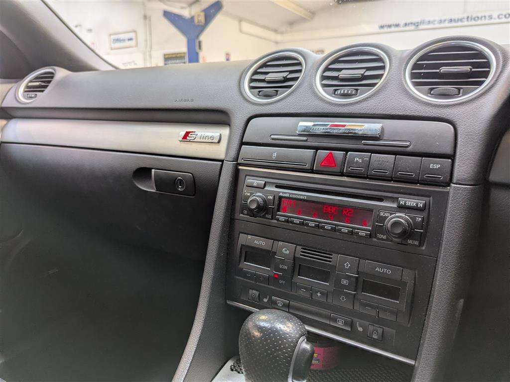 <p>2006 AUDI A4 S LINE FSI AUTO</p>