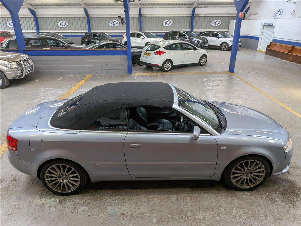 <p>2006 AUDI A4 S LINE FSI AUTO</p>