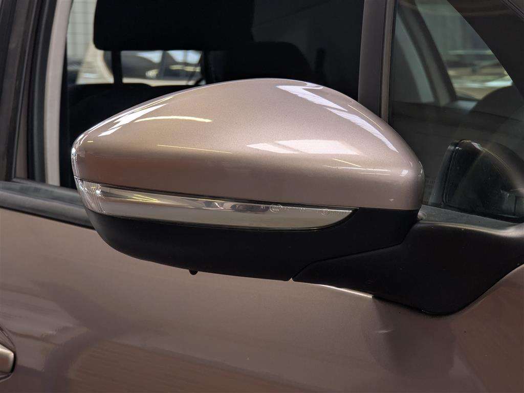 <p>2014 PEUGEOT 208 ACTIVE</p>