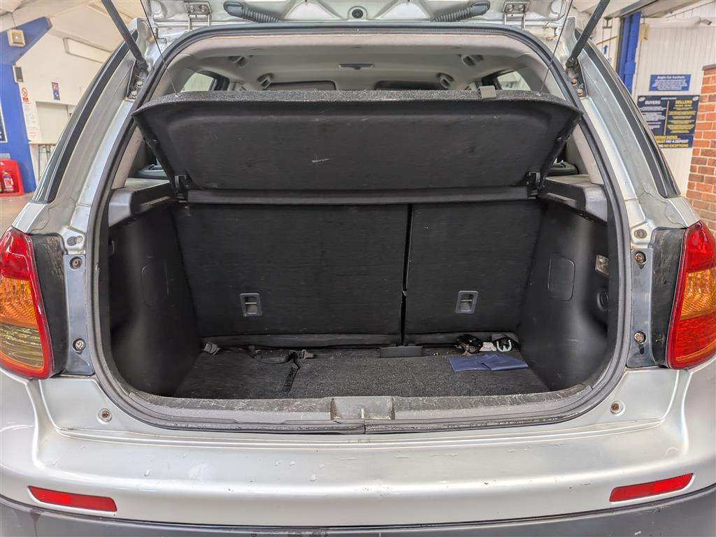 <p>2007 FIAT SEDICI ELEGANZA 16V</p>