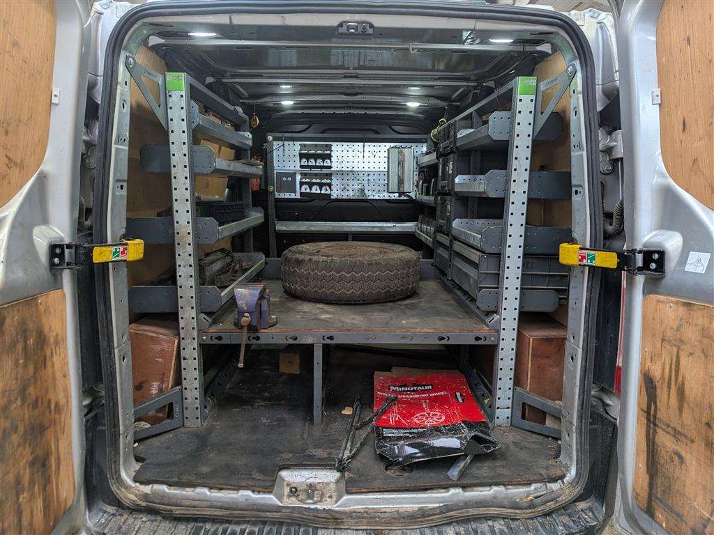 <p>2021 FORD TRANSIT CUSTOM 300 TRAIL</p>