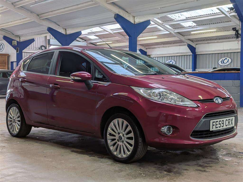 <p>2009 FORD FIESTA TITANIUM 96</p>