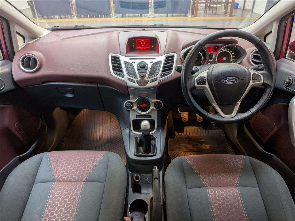 <p>2009 FORD FIESTA TITANIUM 96</p>