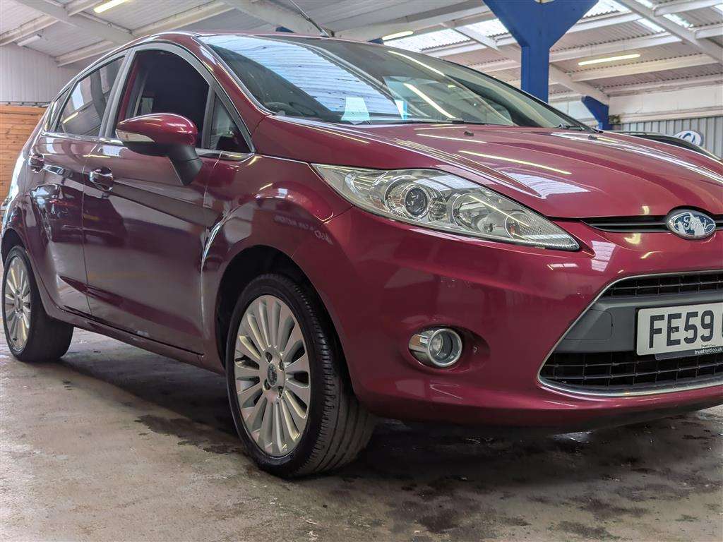 <p>2009 FORD FIESTA TITANIUM 96</p>