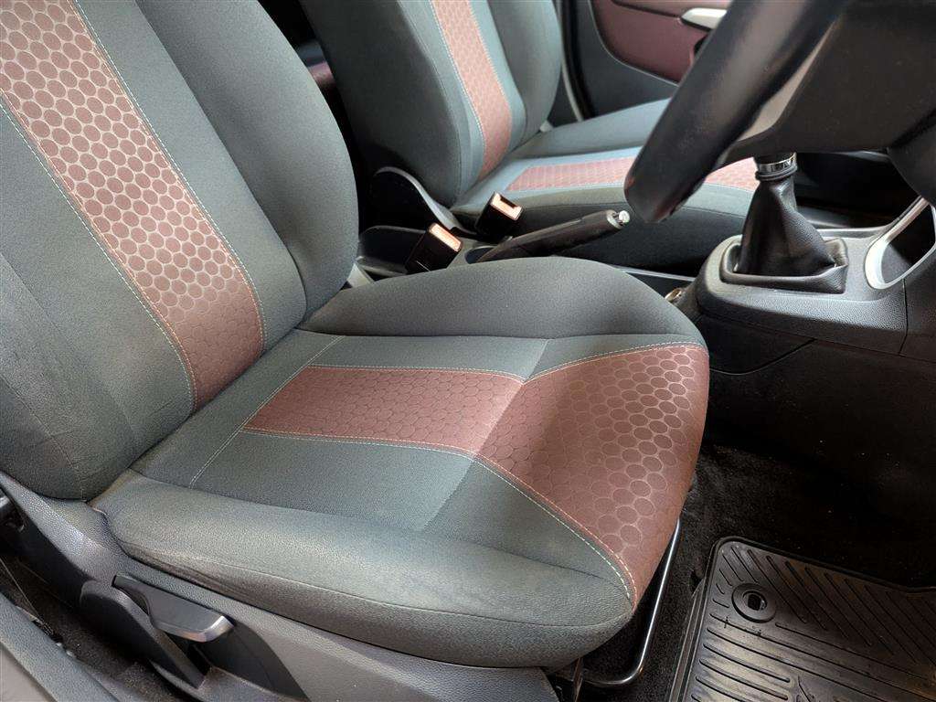 <p>2009 FORD FIESTA TITANIUM 96</p>
