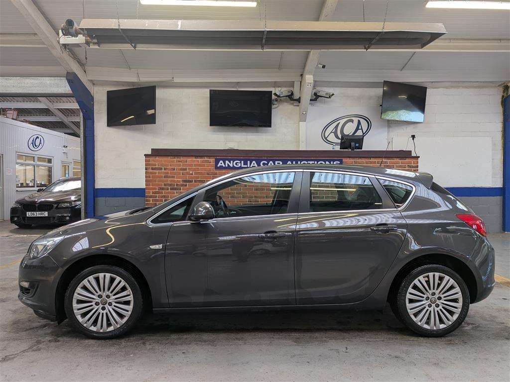 <p>2015 VAUXHALL ASTRA EXCITE</p>