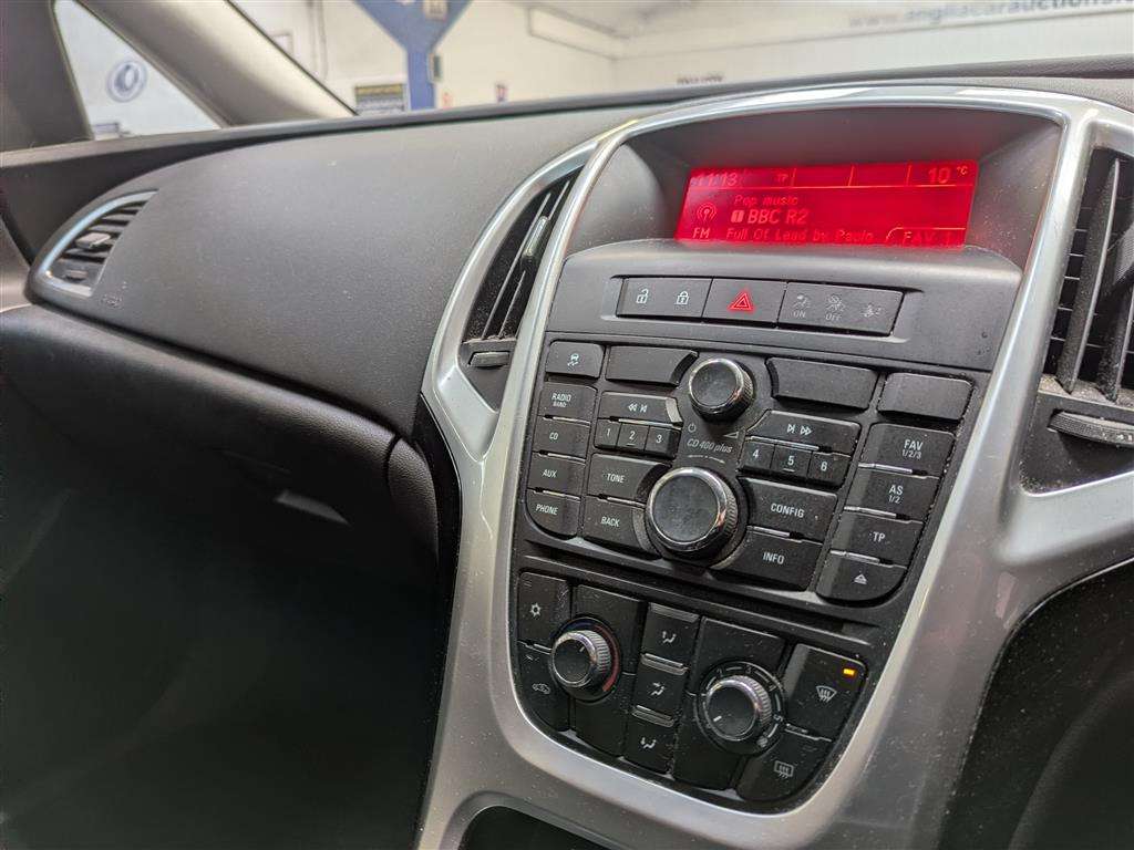 <p>2015 VAUXHALL ASTRA EXCITE</p>