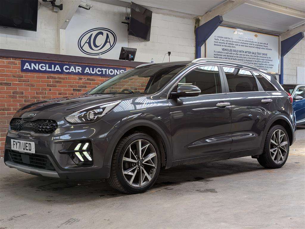 <p>2021 KIA NIRO 3 HEV S-A</p>