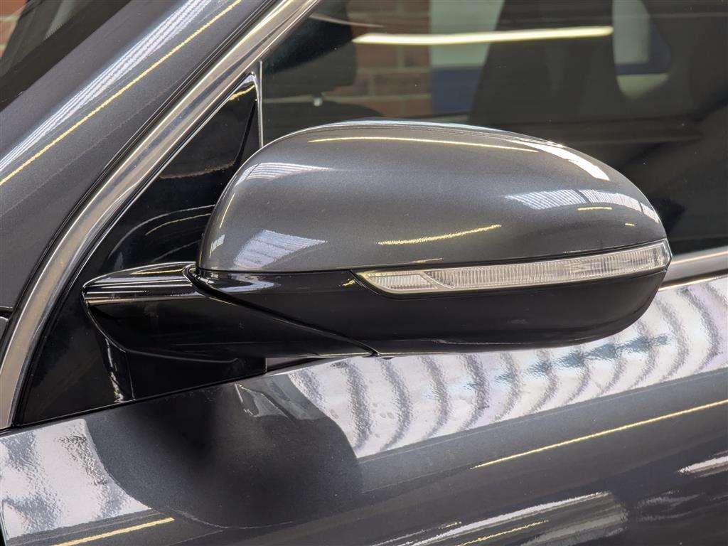 <p>2021 KIA NIRO 3 HEV S-A</p>