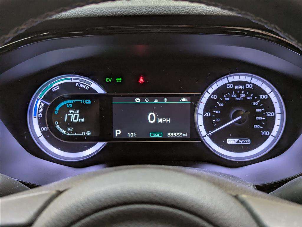 <p>2021 KIA NIRO 3 HEV S-A</p>