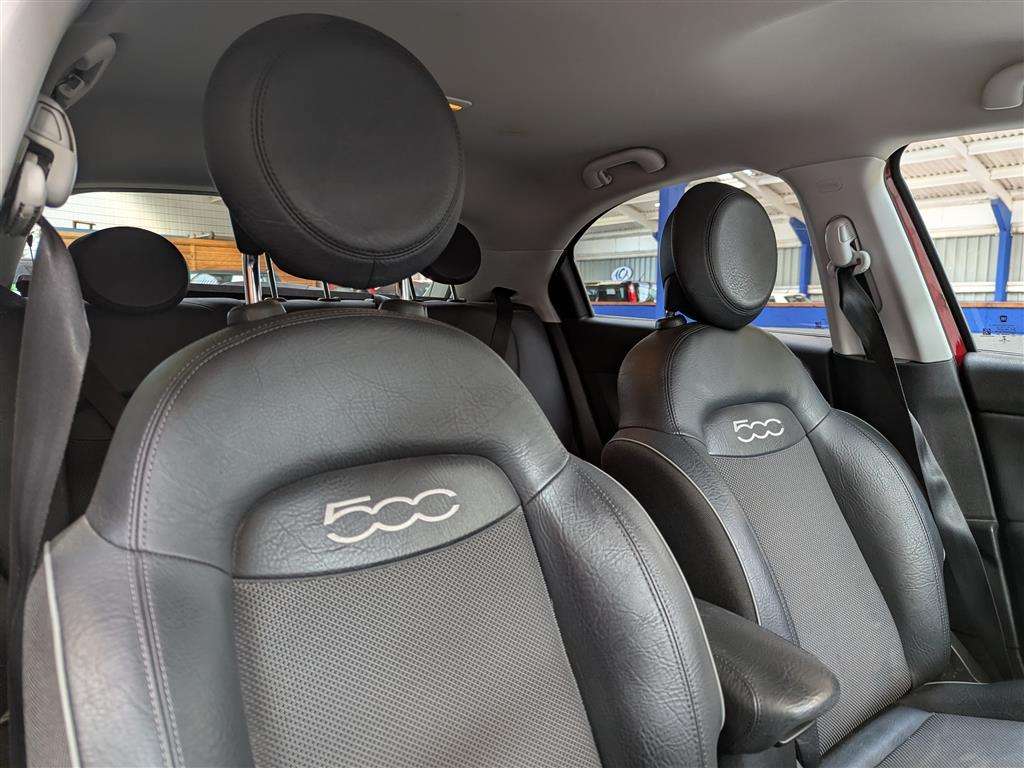 <p>2016 FIAT 500X CROSS + MULTIJET</p>