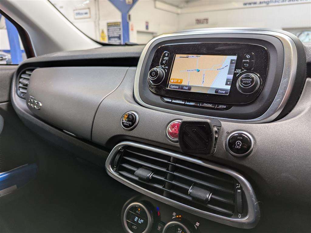 <p>2016 FIAT 500X CROSS + MULTIJET</p>
