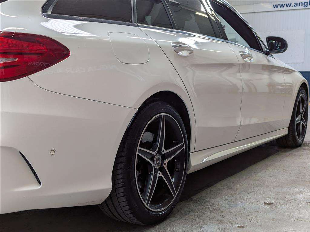<p>2018 MERCEDES-BENZ C 250 AMG LINE PREMIUM +</p>
