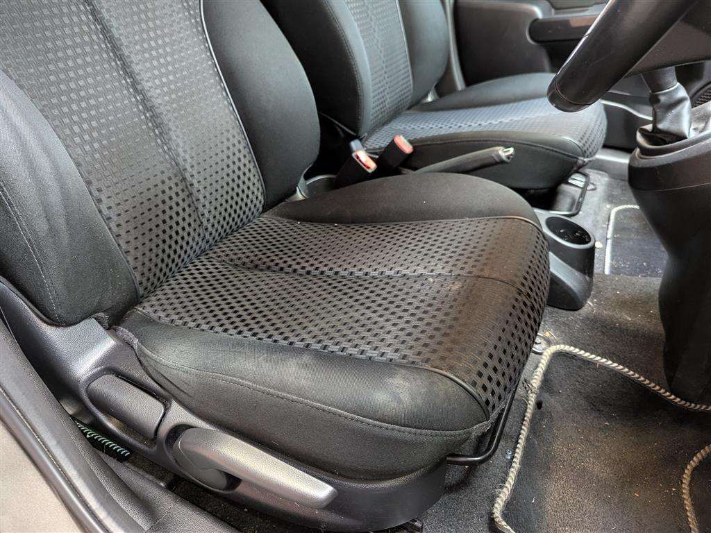 <p>2014 MAZDA 2 SPORT VENTURE EDITION</p>