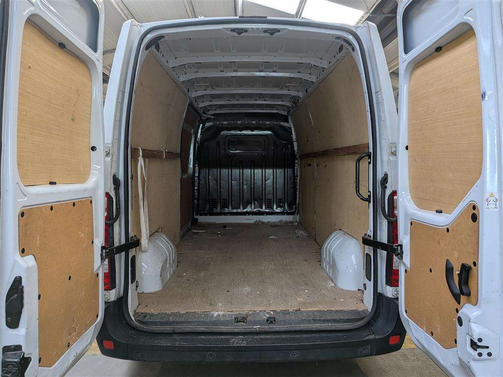 <p>2022 RENAULT MASTER LM35 BUSINESS+ BLU</p>