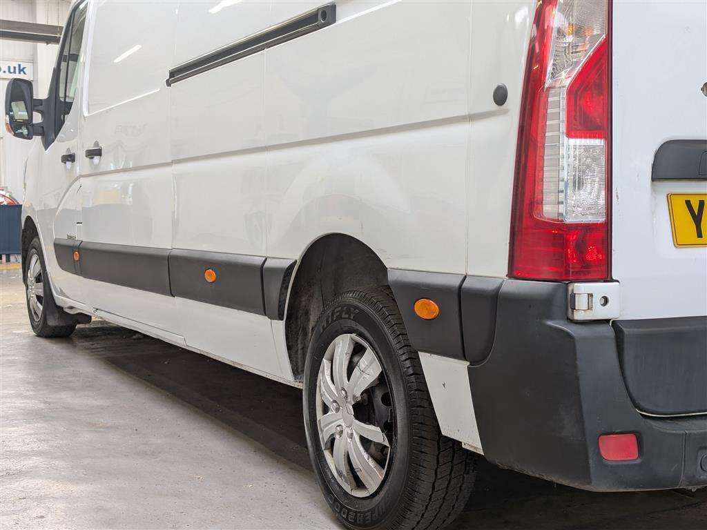 <p>2022 RENAULT MASTER LM35 BUSINESS+ BLU</p>