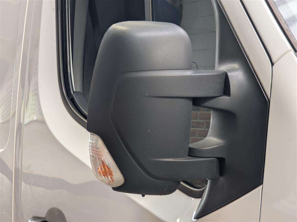 <p>2022 RENAULT MASTER LM35 BUSINESS+ BLU</p>