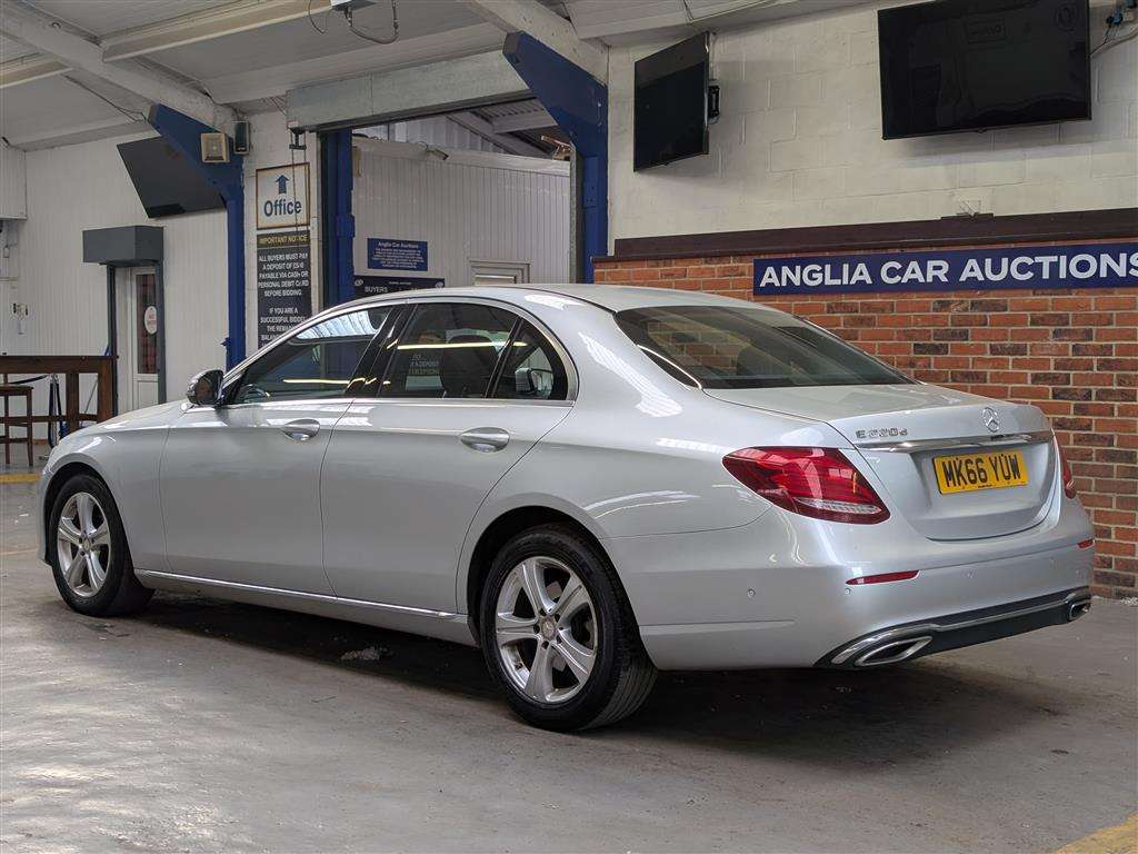 <p>2016 MERCEDES-BENZ E 220 D SE AUTO</p>