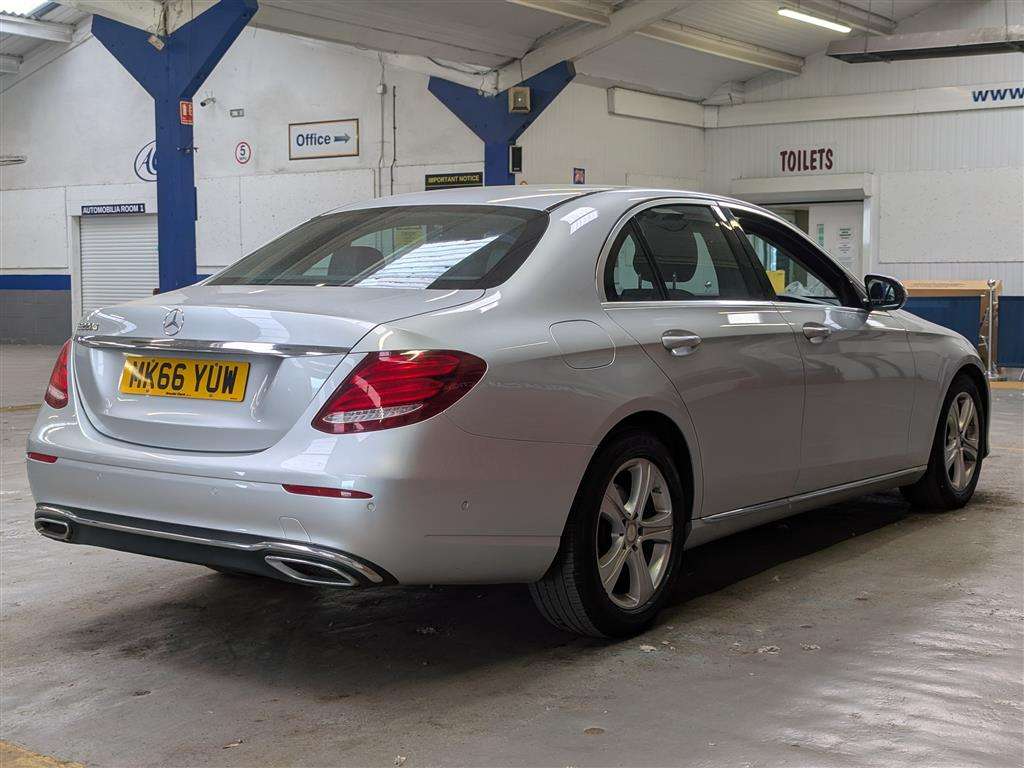 <p>2016 MERCEDES-BENZ E 220 D SE AUTO</p>