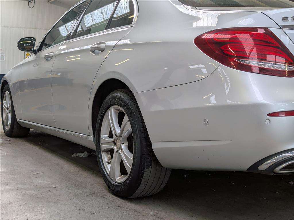 <p>2016 MERCEDES-BENZ E 220 D SE AUTO</p>