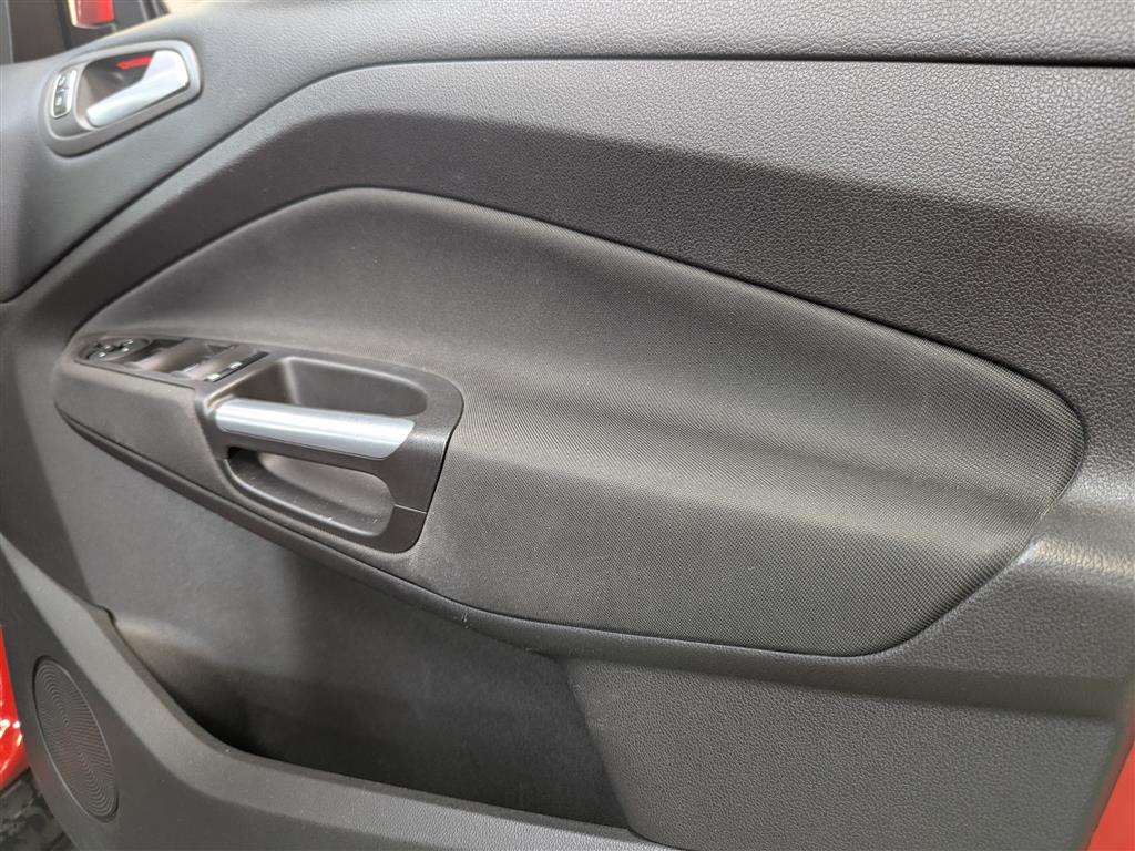 <p>2017 FORD C-MAX TITANIUM TDCI AUTO</p>