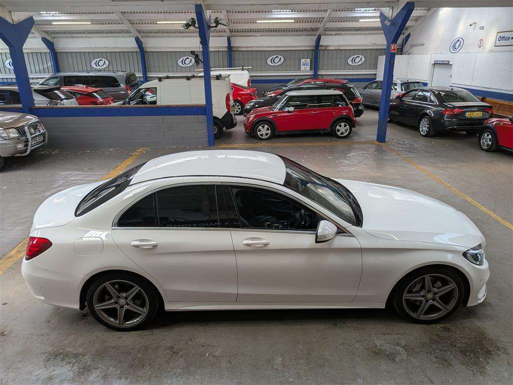 <p>2014 MERCEDES-BENZ C220 AMG LINE BLUETEC AUT</p>