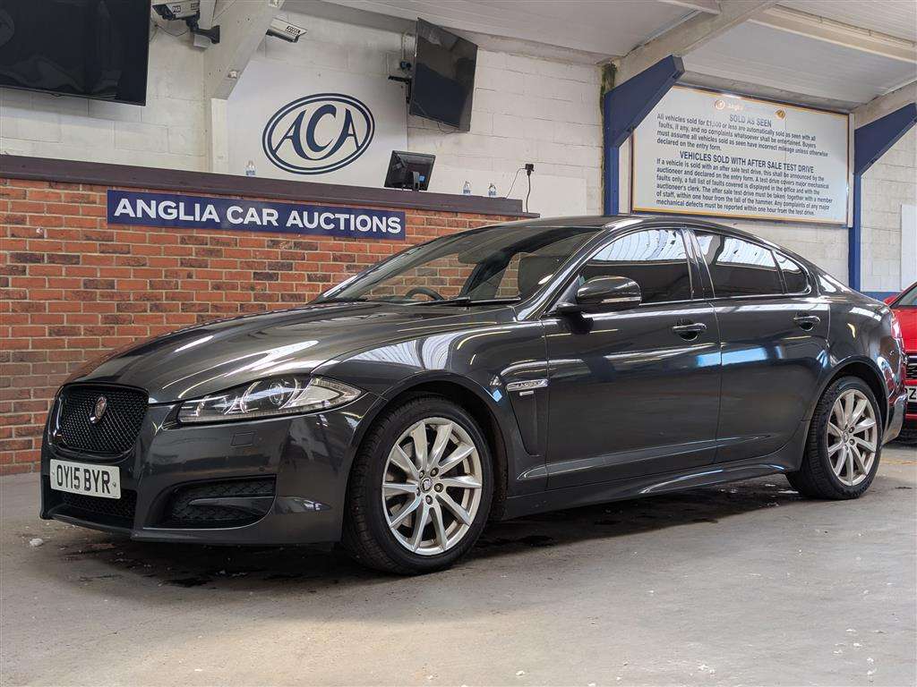 <p>2015 JAGUAR XF R-SPORT BLACK D AUTO</p>